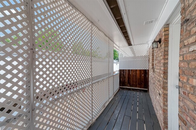 Building Photo - 4040 San Felipe St