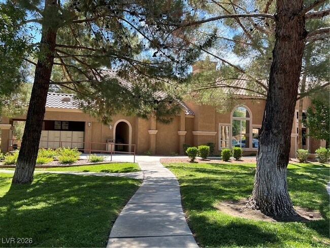 Building Photo - 1150 N Buffalo Dr