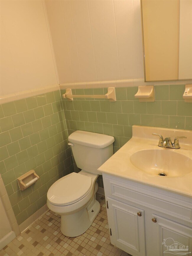 Building Photo - 5672 Hermosa Cir