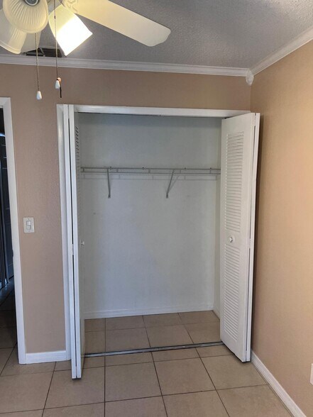 Building Photo - 7717 Gulf Ct