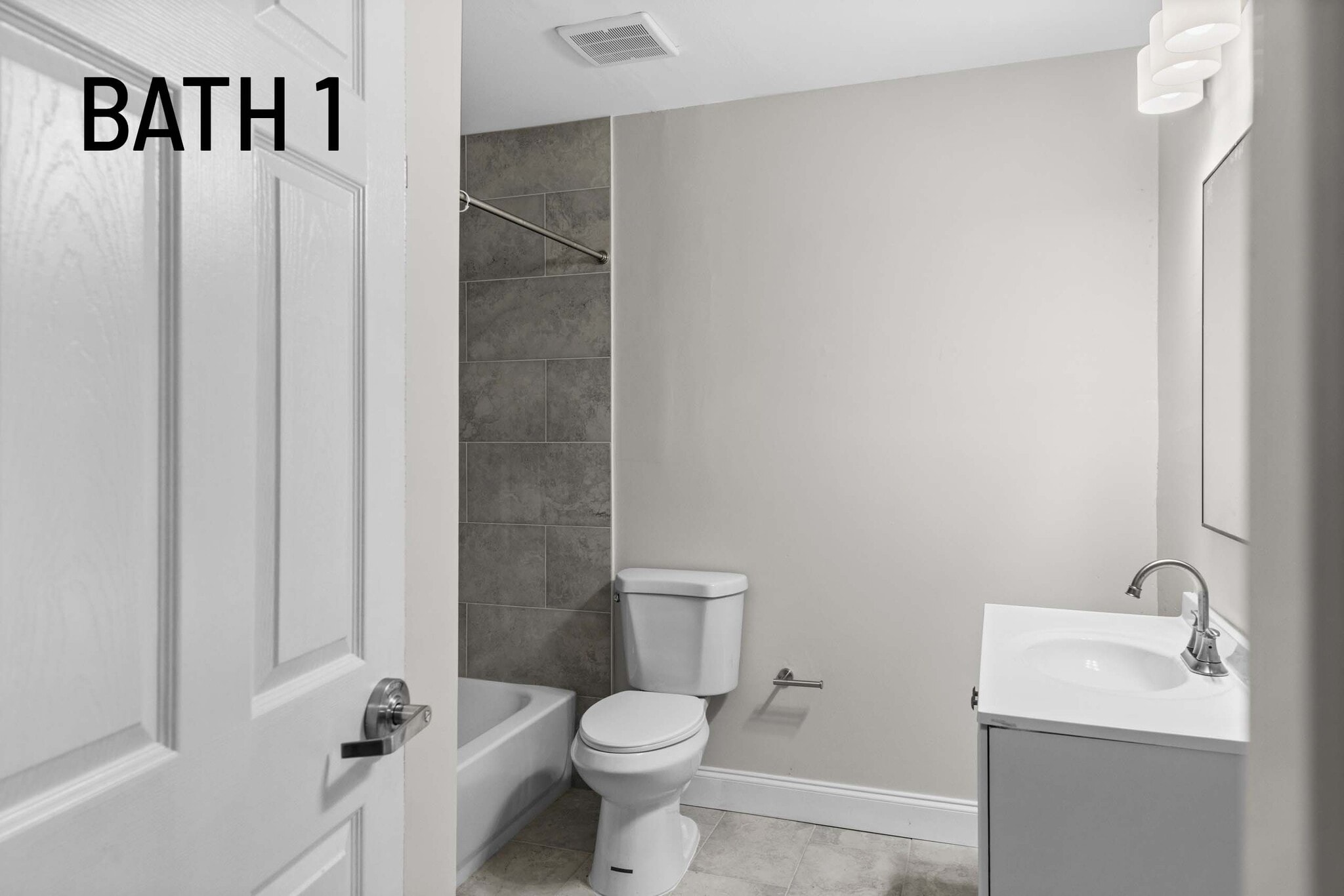 Building Photo - 431 Arlington Rd N