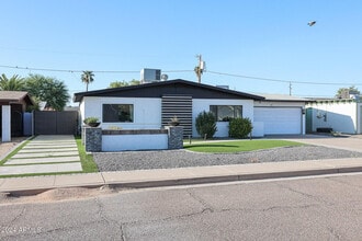 Building Photo - 3213 E Emile Zola Ave