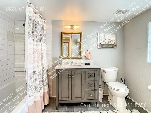 Building Photo - 1821 6th Ave W