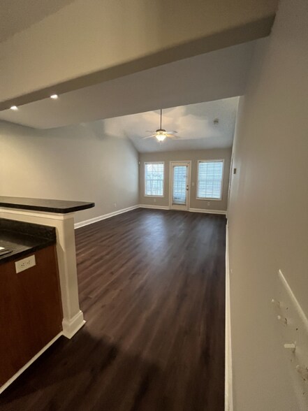 Building Photo - 125 Noel Cove Cir
