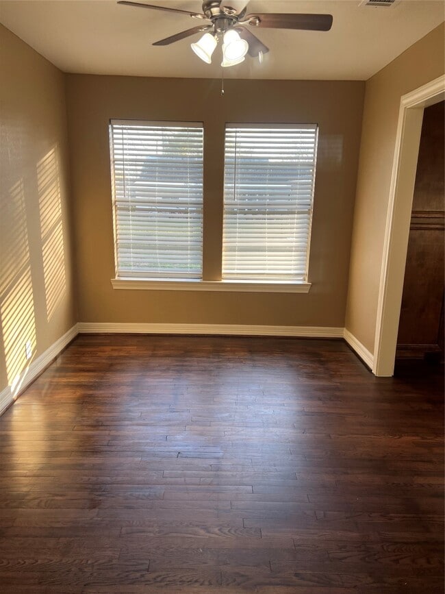 Building Photo - 230 Burress St