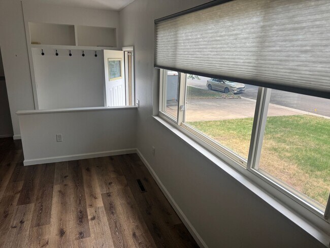 Building Photo - 3 Bed House in Northern Fort Collins