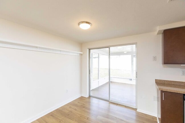 Building Photo - 6149 2nd Ave