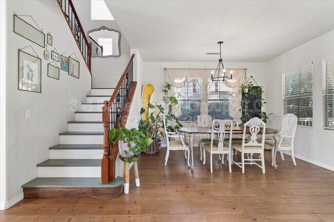 Building Photo - 21072 W Maiden Ln