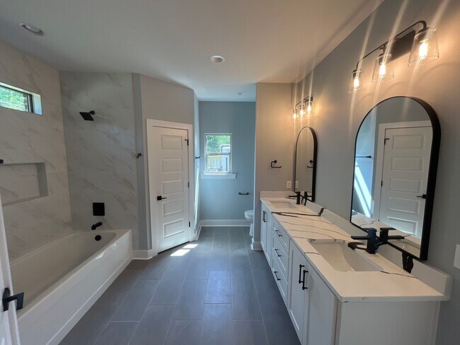 Building Photo - New construction mins from LRAFB