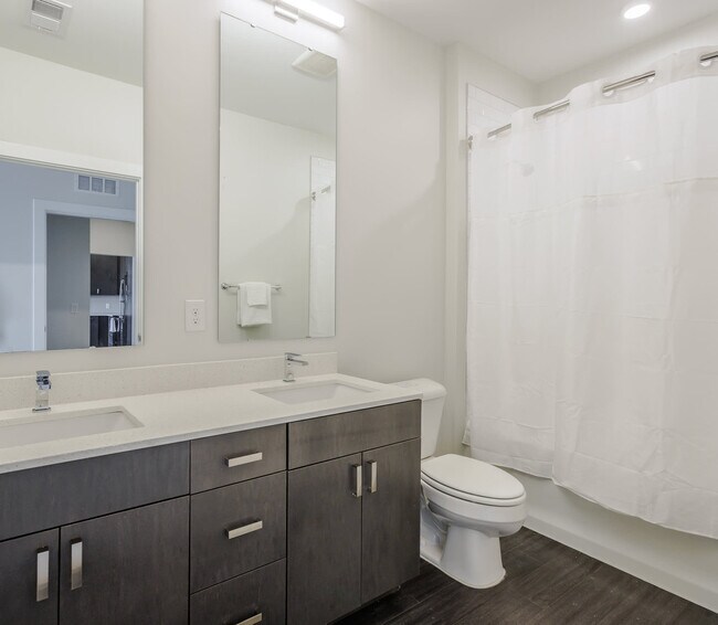 Building Photo - 601 E Pete Rose Wy