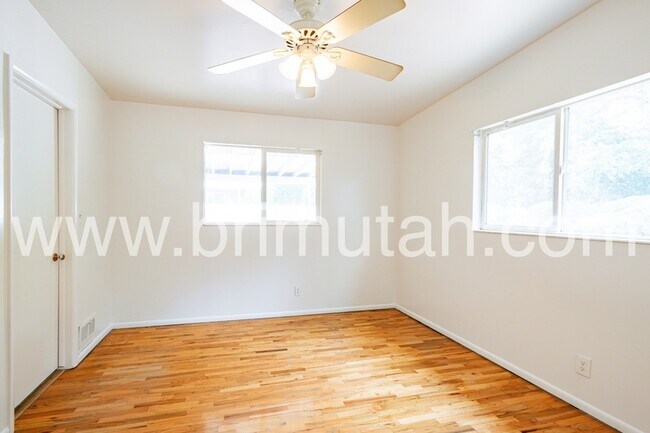 Building Photo - 1785 S 2600 E