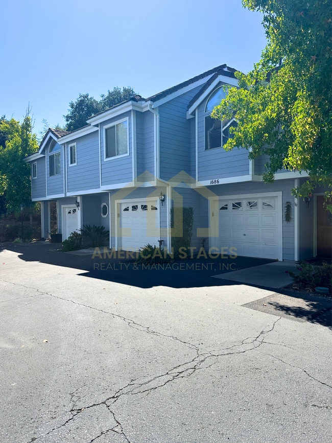 Building Photo - 1686 Eucalyptus Dr