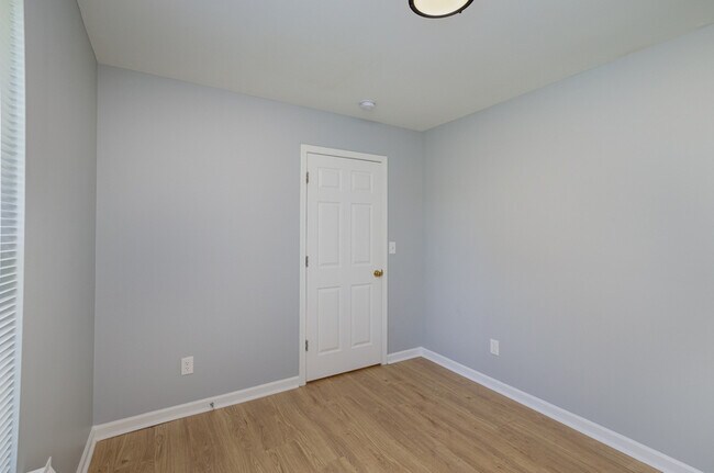 Building Photo - 4206 Wilson Ln