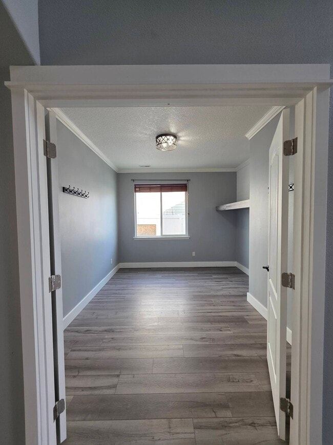 Building Photo - 4916 Laredo Dr