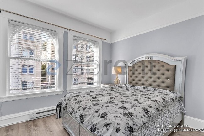 Building Photo - 718 Mason St