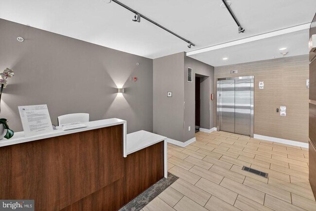 Building Photo - 2120 Vermont Ave NW