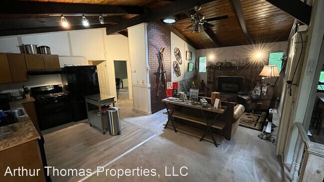 Building Photo - 3 br, 2 bath House - 32  St Moritz Street