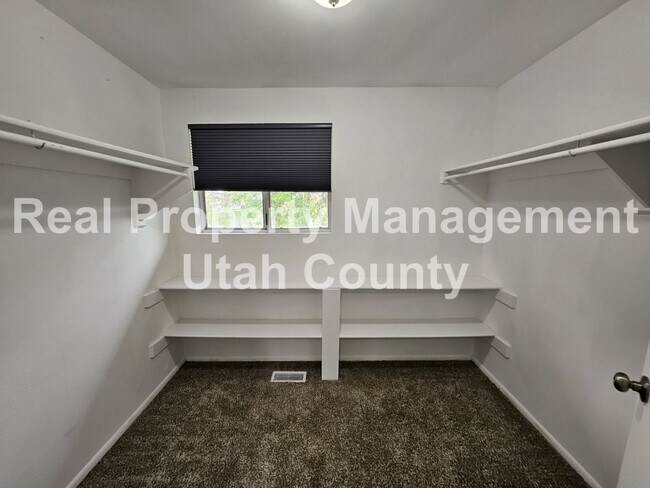 Building Photo - 1474 N 375 W