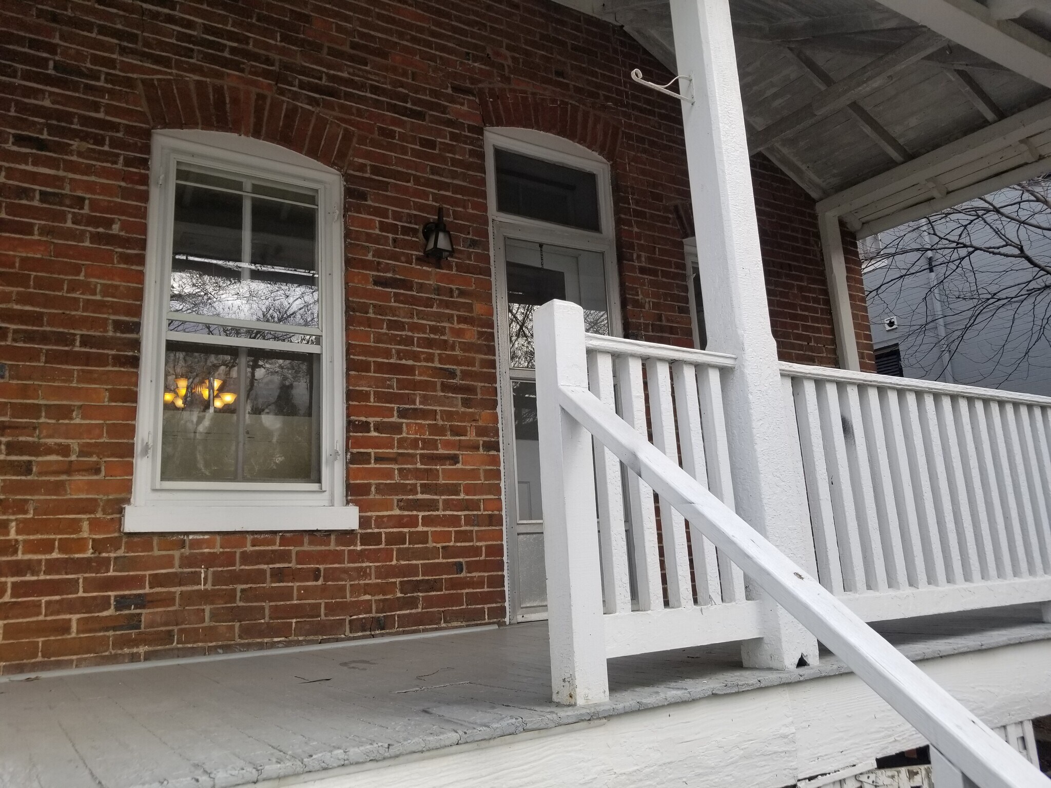 Building Photo - 125 Peyton St