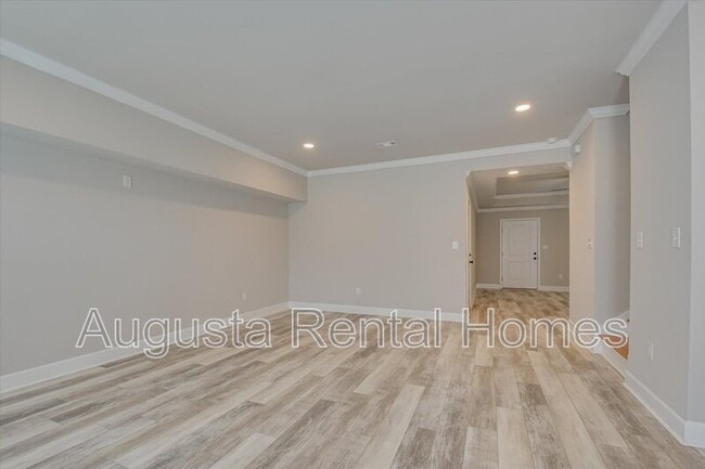 Building Photo - 1220 Jessie Way