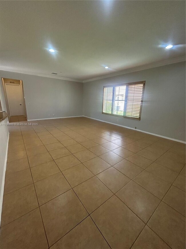 Building Photo - 240 Isle Verde Way
