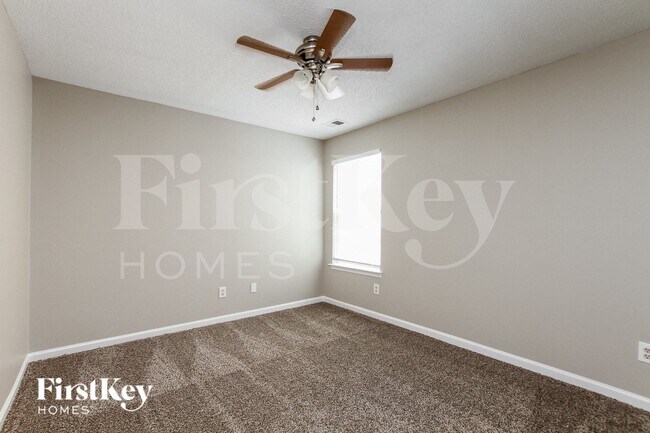 Building Photo - 7526 Lullwater Cove