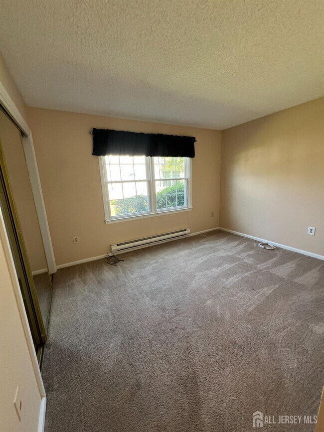 Building Photo - 605 Winchester Ln