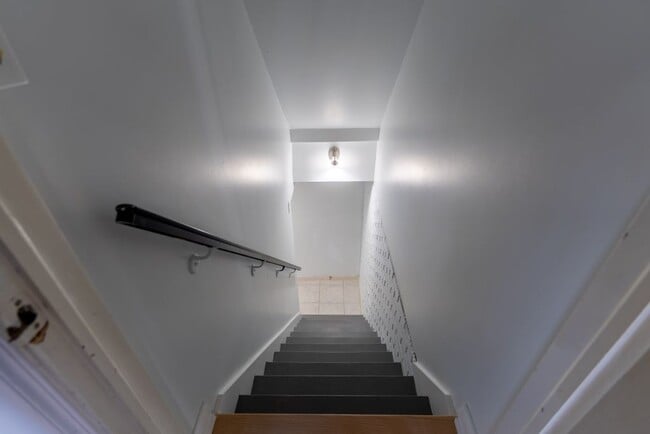 Building Photo - 4345 Mumford Dr