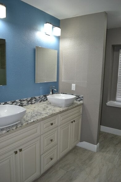 Building Photo - 43 Hickory Oak Dr