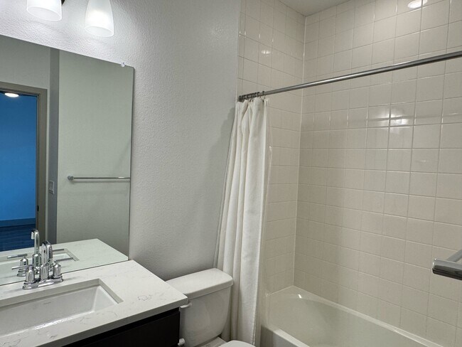 Building Photo - 2865 W 69th Ave