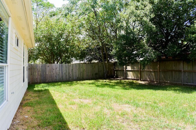 Building Photo - 1006 Addison Park Ln