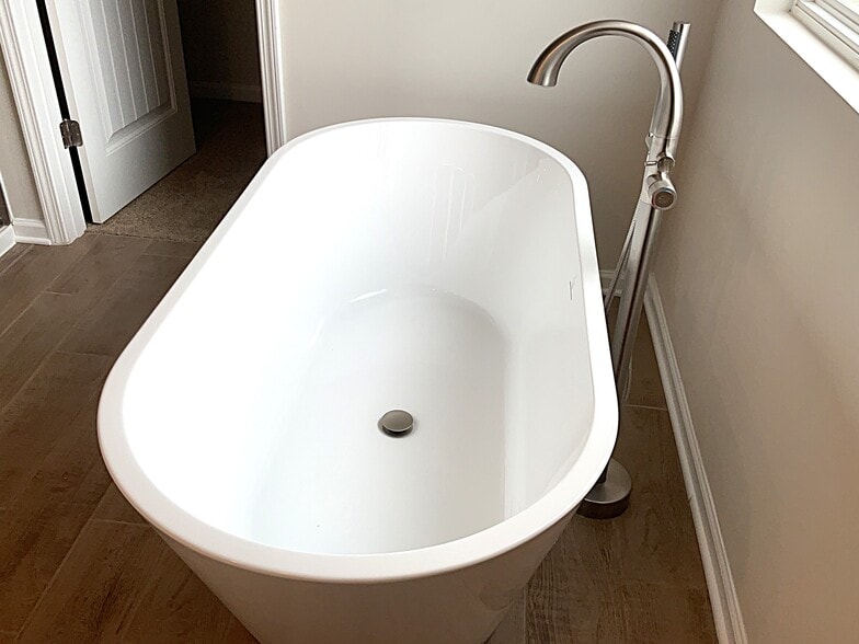 Building Photo - 3160 Emberly Dr