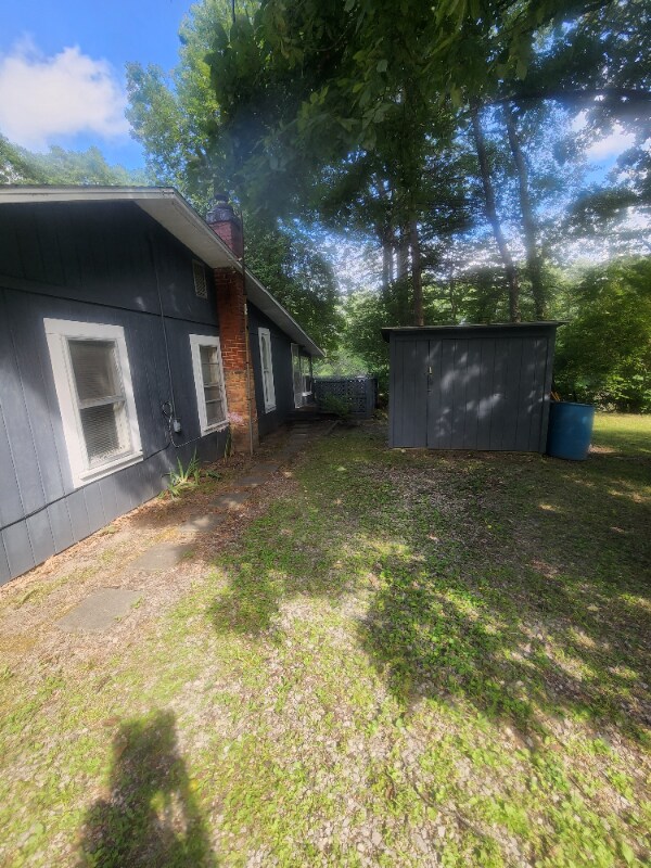 Building Photo - 504 S Martin St