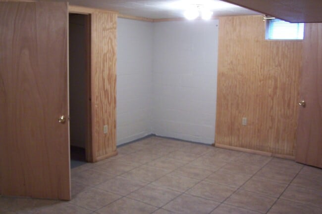 Basement - 48 N Brookwood Way