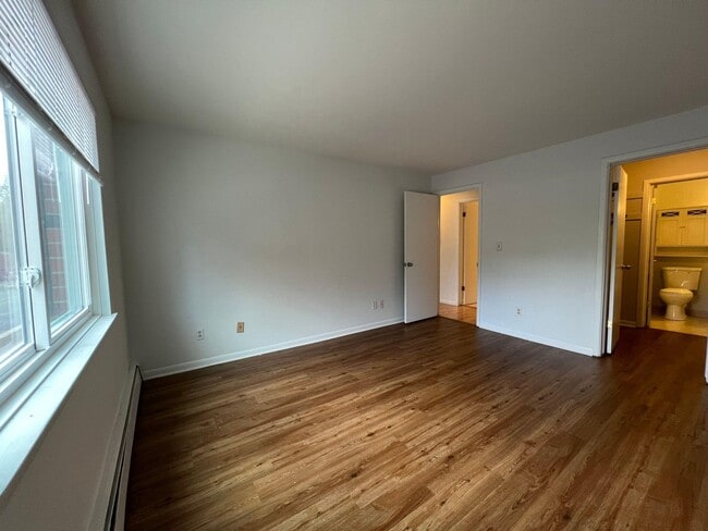 Building Photo - 255 Elmwood Ave