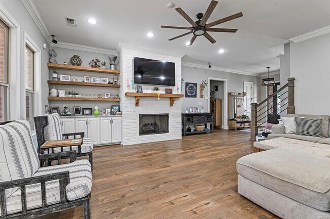 Building Photo - 101 Oak Ridge Ct