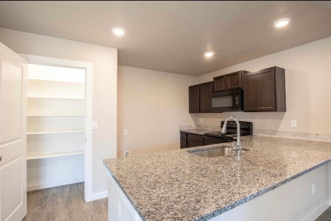 Building Photo - Bell Farms - 2406