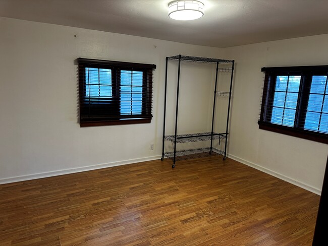Building Photo - 26578 MO-5