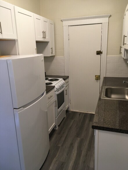Building Photo - 1111 Boylston St