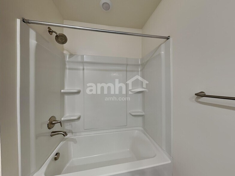 Building Photo - 2325 S Wild Horse Way