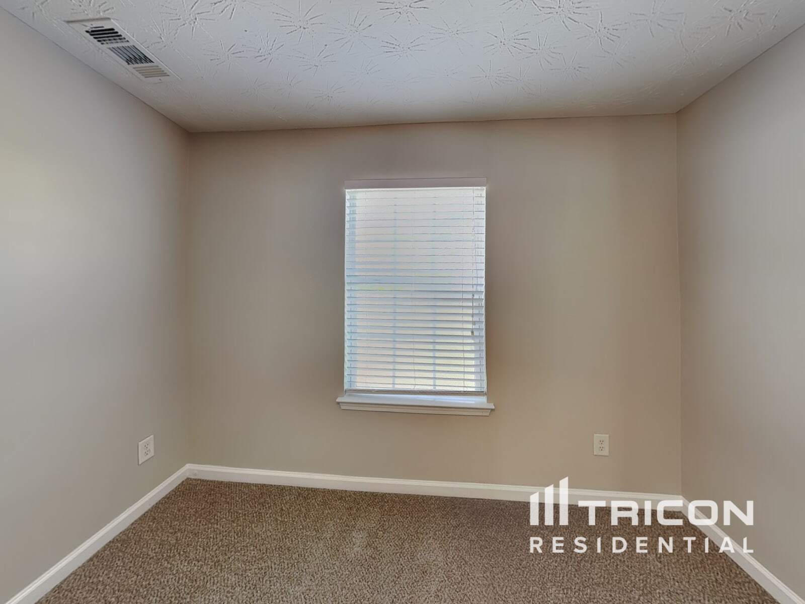 Building Photo - 158 Parkview Pl Dr