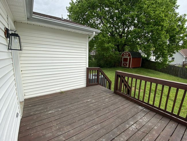 Building Photo - Three Bedroom Ranch in Madison with Fenced...