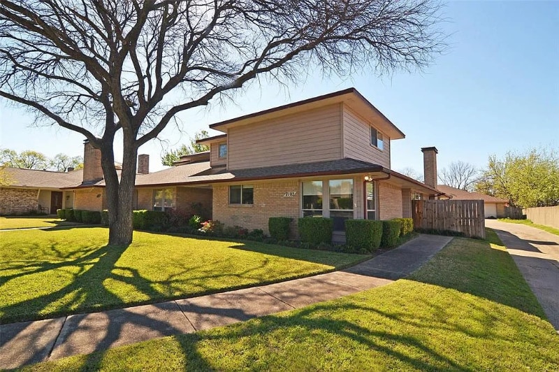 Primary Photo - 7102 Casablanca Ct