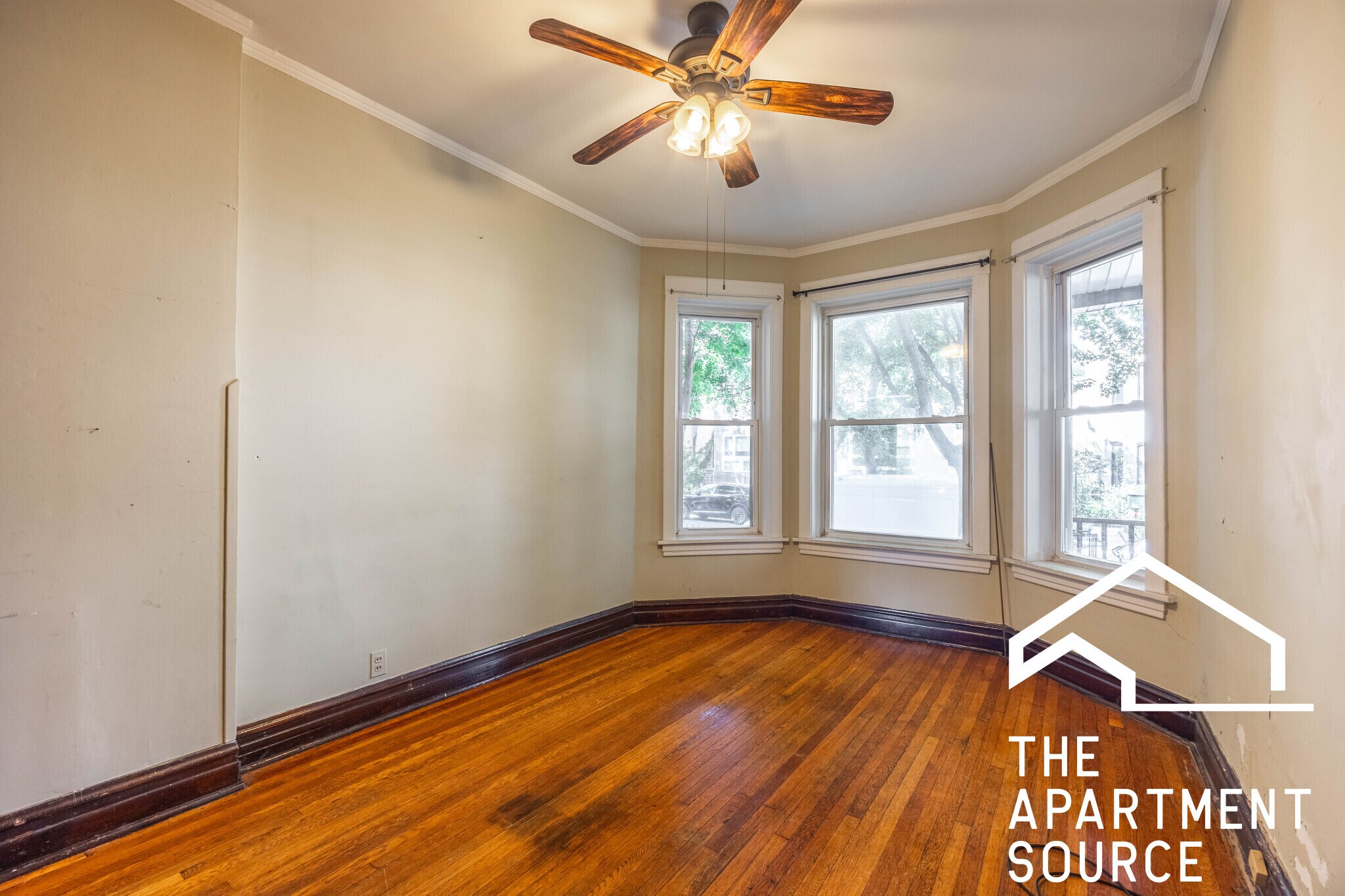 Building Photo - 1631 N Mozart St