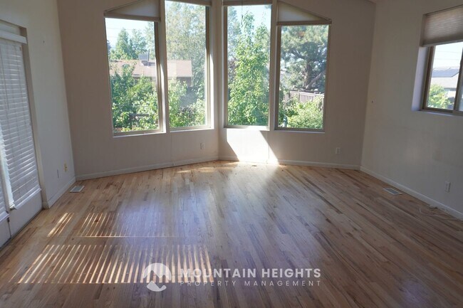 Building Photo - 2784 E Delsa Dr