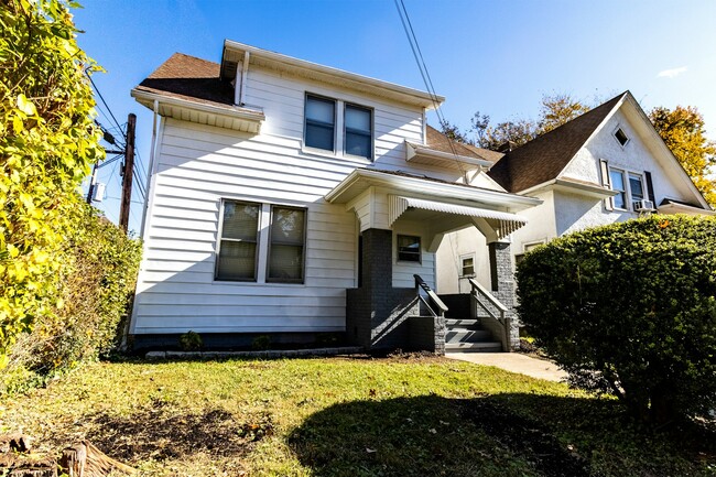 Building Photo - 922 Charles Ct