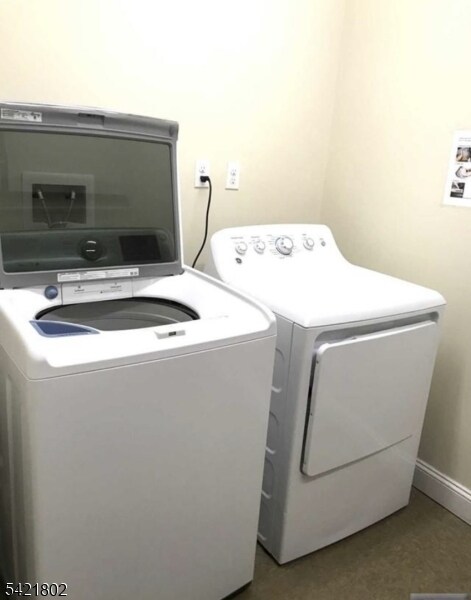 Building Photo - 237 Closter Dock Rd