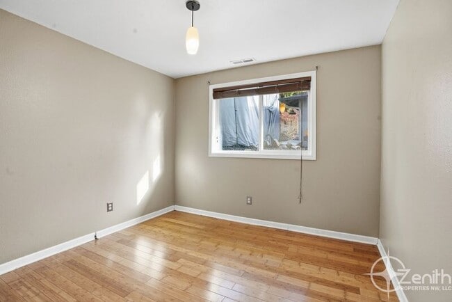 Building Photo - 1417 NW 98th Cir