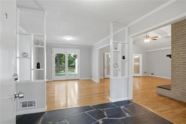Building Photo - 2209 Cherring Ln