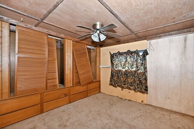 Building Photo - 1305 Ridge Cir